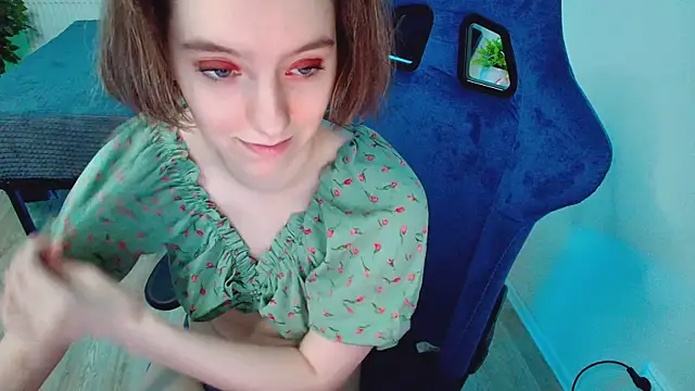 CranberryHot online show from November 9, 2:10 am