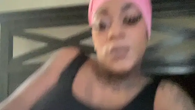 Snapshot of Creamesensation chatting on December 7, 5:53 pm Creamesensation online show from December 7, 5:53 pm