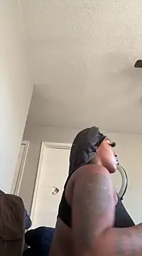 Snapshot of Creamesensation chatting on January 19, 10:28 pm Creamesensation online show from January 19, 10:28 pm