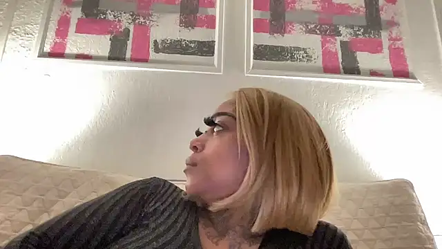 Snapshot of Creamesensation chatting on January 26, 2:41 pm Creamesensation online show from January 26, 2:41 pm