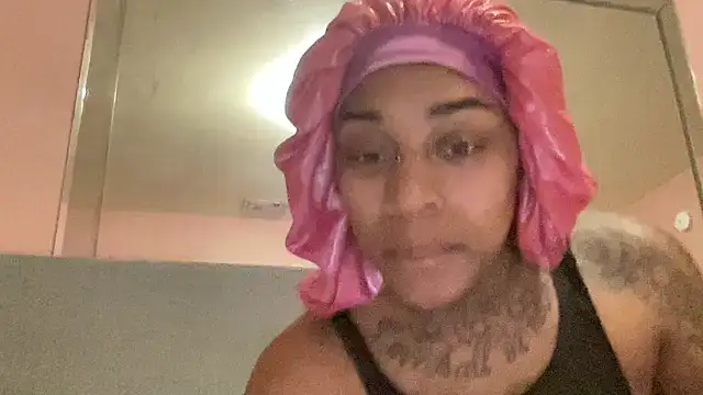 Snapshot of Creamesensation chatting on February 2, 6:48 am Creamesensation online show from February 2, 6:48 am