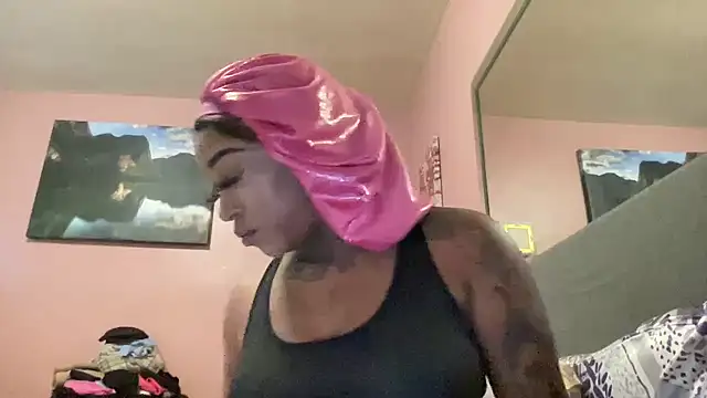 Snapshot of Creamesensation chatting on February 21, 3:43 pm Creamesensation online show from February 21, 3:43 pm