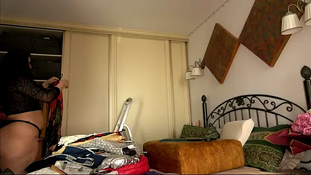 einneuesleben online show from March 9, 9:24 am