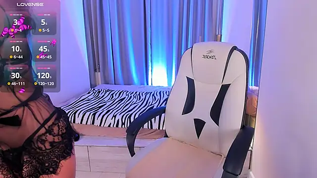 HelenaRegal online show from December 7, 6:54 am