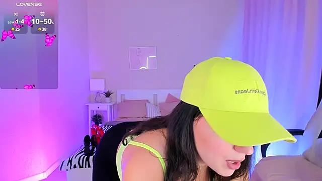 HelenaRegal online show from January 31, 1:56 pm