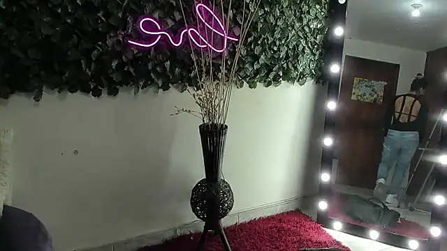 DestinyHills online show from October 1, 12:33 pm