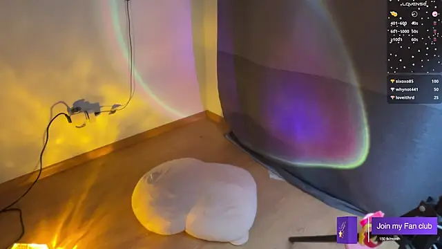 aesthetic boyy online show from December 2, 11:51 pm