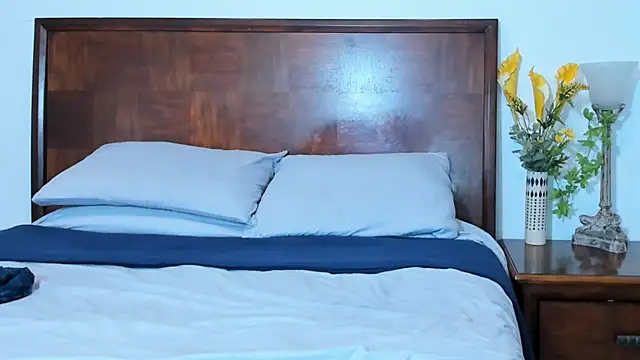 Christine 35 online show from February 15, 5:39 pm