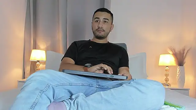 Snapshot of Nick_Moca chatting on January 4, 7:55 pm Nick Moca online show from January 4, 7:55 pm