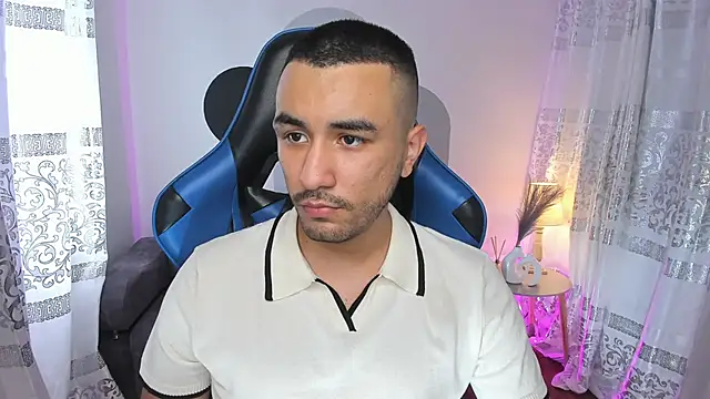 Snapshot of Nick_Moca chatting on January 25, 8:10 pm Nick Moca online show from January 25, 8:10 pm