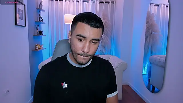 Snapshot of Nick_Moca chatting on November 20, 10:53 pm Nick Moca online show from November 20, 10:53 pm