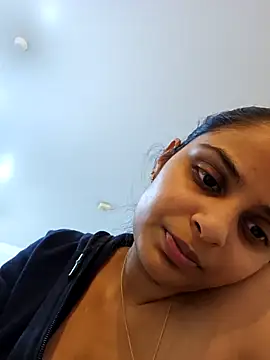 Snapshot of DirtySnowball69 chatting on December 5, 6:43 am DirtySnowball69 online show from December 5, 6:43 am