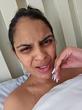 Snapshot of DirtySnowball69 chatting on December 10, 10:17 am DirtySnowball69 online show from December 10, 10:17 am