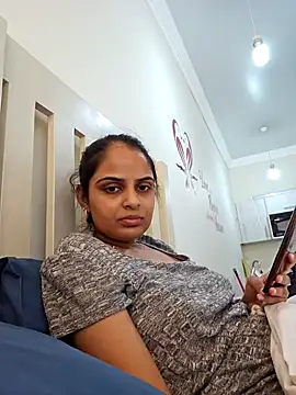 Snapshot of DirtySnowball69 chatting on January 11, 2:36 pm DirtySnowball69 online show from January 11, 2:36 pm