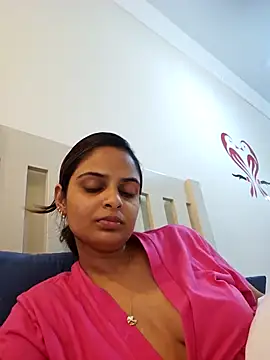 Snapshot of DirtySnowball69 chatting on February 5, 2:16 pm DirtySnowball69 online show from February 5, 2:16 pm