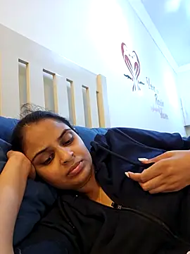 Snapshot of DirtySnowball69 chatting on February 19, 6:00 pm DirtySnowball69 online show from February 19, 6:00 pm