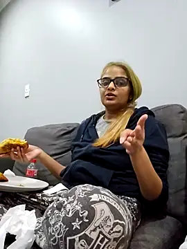 Snapshot of DirtySnowball69 chatting on September 14, 3:55 pm DirtySnowball69 online show from September 14, 3:55 pm