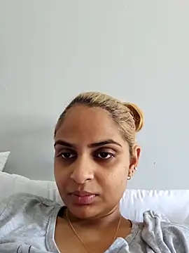 Snapshot of DirtySnowball69 chatting on October 8, 10:24 am DirtySnowball69 online show from October 8, 10:24 am