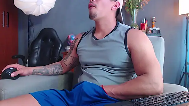 geirge teacherxx online show from November 20, 8:08 pm