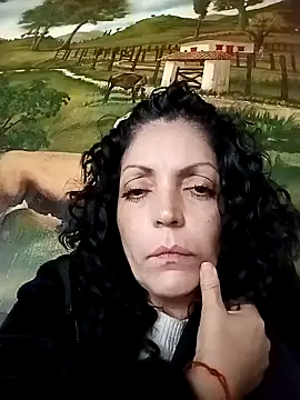 mijal queen online show from December 29, 8:26 pm