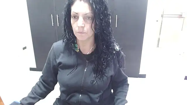 mijal queen online show from September 27, 2:38 am