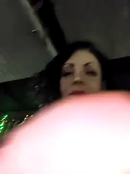 mijal queen online show from October 19, 1:39 am