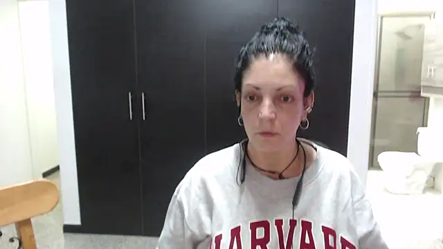 mijal queen online show from October 25, 3:25 am