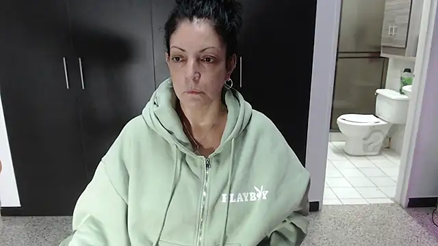 mijal queen online show from November 13, 3:16 am