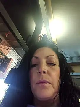 mijal queen online show from November 30, 12:25 am