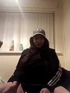 Leanne43 online show from March 18, 7:10 pm