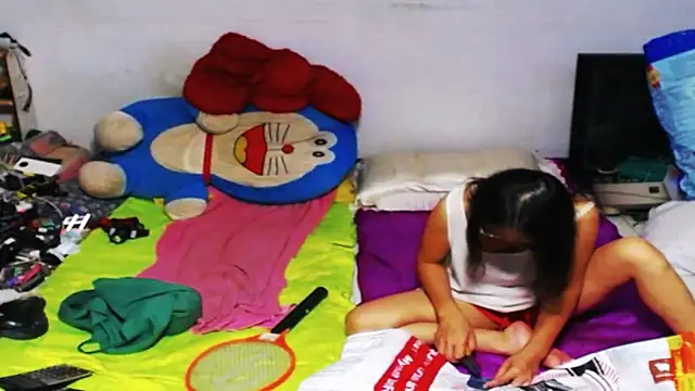 1CuteAndSexy69 online show from February 13, 10:22 pm