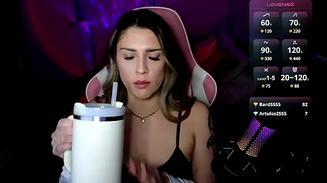 queenxlexy online show from January 6, 9:54 pm