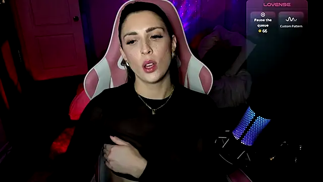 queenxlexy online show from January 7, 9:46 pm