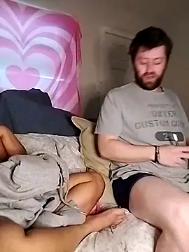 Snapshot of TasteeKitty chatting on March 18, 6:46 am TasteeKitty online show from March 18, 6:46 am