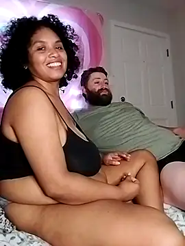 Snapshot of TasteeKitty chatting on October 1, 12:05 am TasteeKitty online show from October 1, 12:05 am