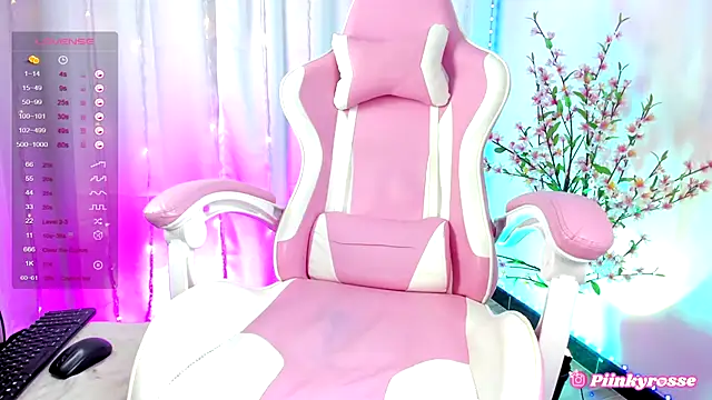 rosseblondee online show from March 9, 7:56 am