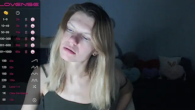 Snapshot of night_is_dark chatting on December 13, 10:45 pm night is dark online show from December 13, 10:45 pm