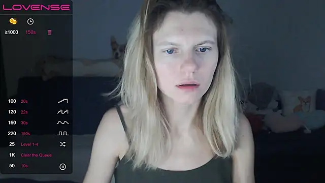 Snapshot of night_is_dark chatting on December 15, 9:53 pm night is dark online show from December 15, 9:53 pm