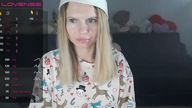 Snapshot of night_is_dark chatting on January 2, 1:40 pm night is dark online show from January 2, 1:40 pm