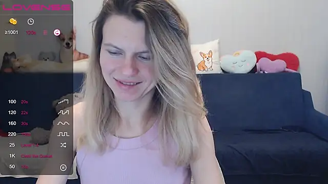 Snapshot of night_is_dark chatting on January 23, 4:48 pm night is dark online show from January 23, 4:48 pm