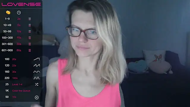 Snapshot of night_is_dark chatting on March 15, 3:40 am night is dark online show from March 15, 3:40 am