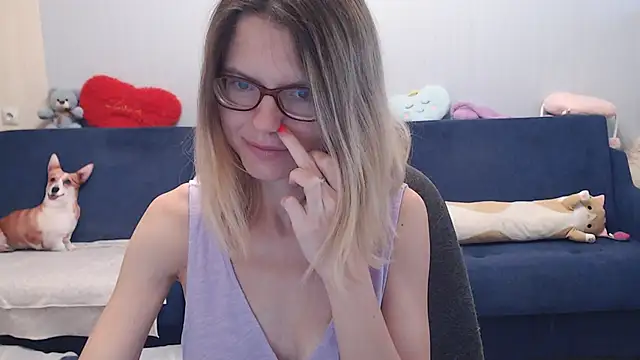 Snapshot of night_is_dark chatting on September 15, 2:17 pm night is dark online show from September 15, 2:17 pm