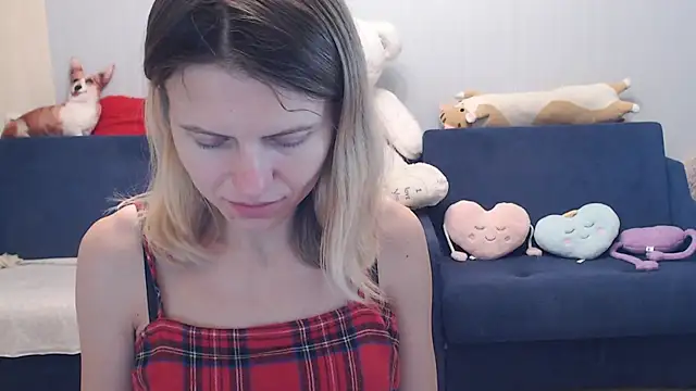 Snapshot of night_is_dark chatting on September 18, 4:20 pm night is dark online show from September 18, 4:20 pm