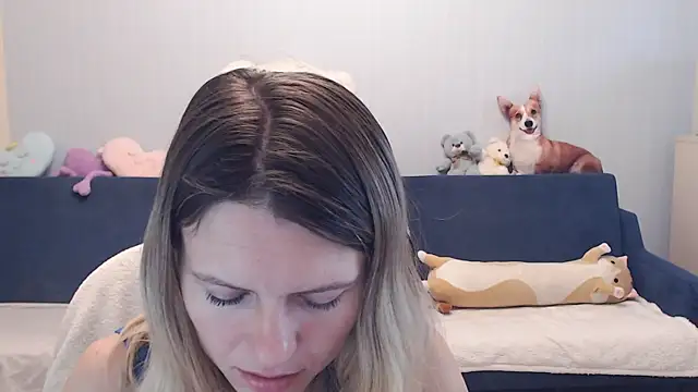 Snapshot of night_is_dark chatting on October 23, 2:16 pm night is dark online show from October 23, 2:16 pm