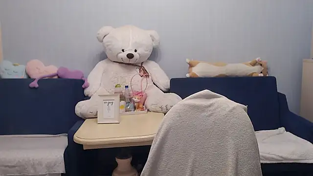 Snapshot of night_is_dark chatting on November 10, 1:54 pm night is dark online show from November 10, 1:54 pm