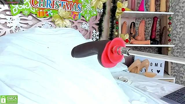 valerie lya online show from December 28, 8:25 pm