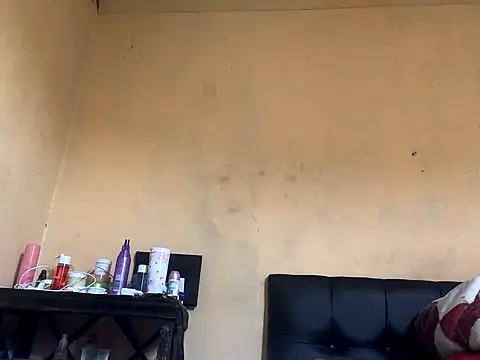 Snapshot of Wonderfulrose chatting on September 19, 2:18 pm Wonderfulrose online show from September 19, 2:18 pm