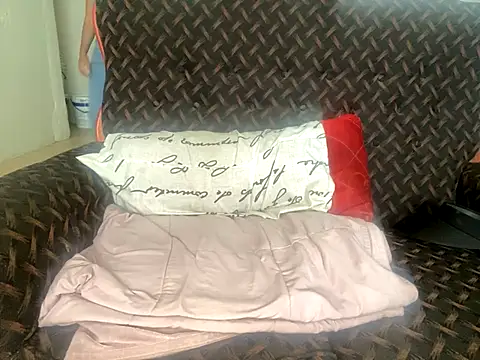 Snapshot of Wonderfulrose chatting on October 3, 12:57 pm Wonderfulrose online show from October 3, 12:57 pm