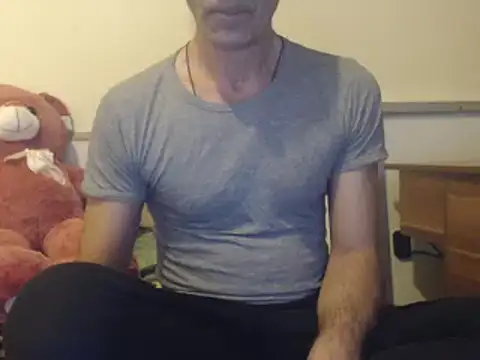 yvesstorm1 online show from March 4, 5:13 pm