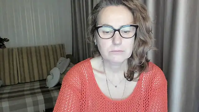 lauraoven online show from January 23, 4:26 pm